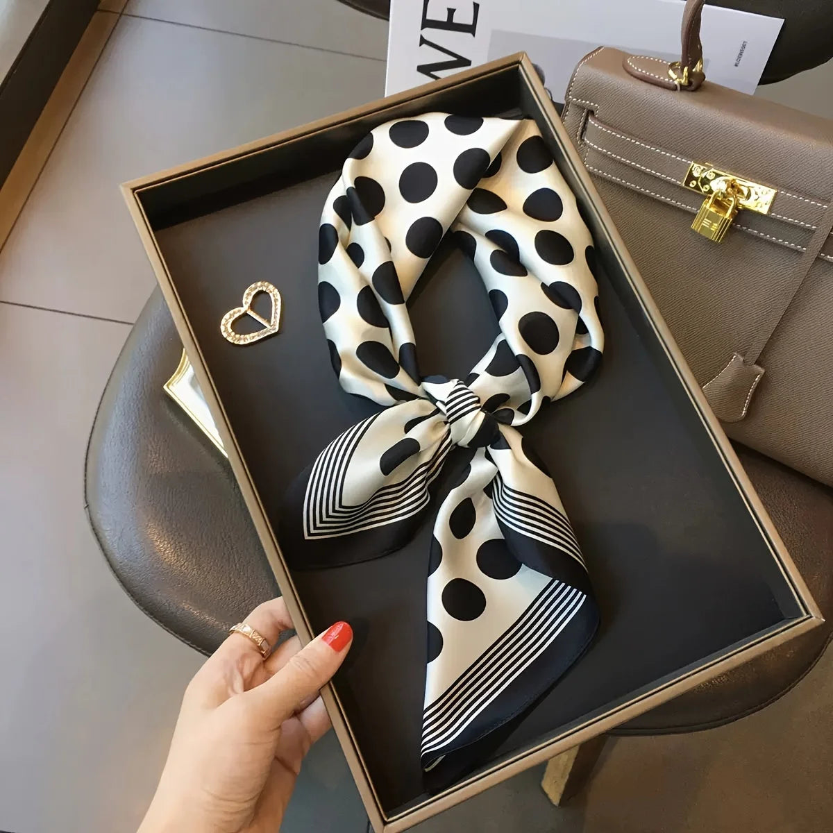 Fashion Leopard Print Silk Hairbands Scarf Women 2024 New Elagant Bandana Neck Kerchief Head Bands Foulard Female Scarfs